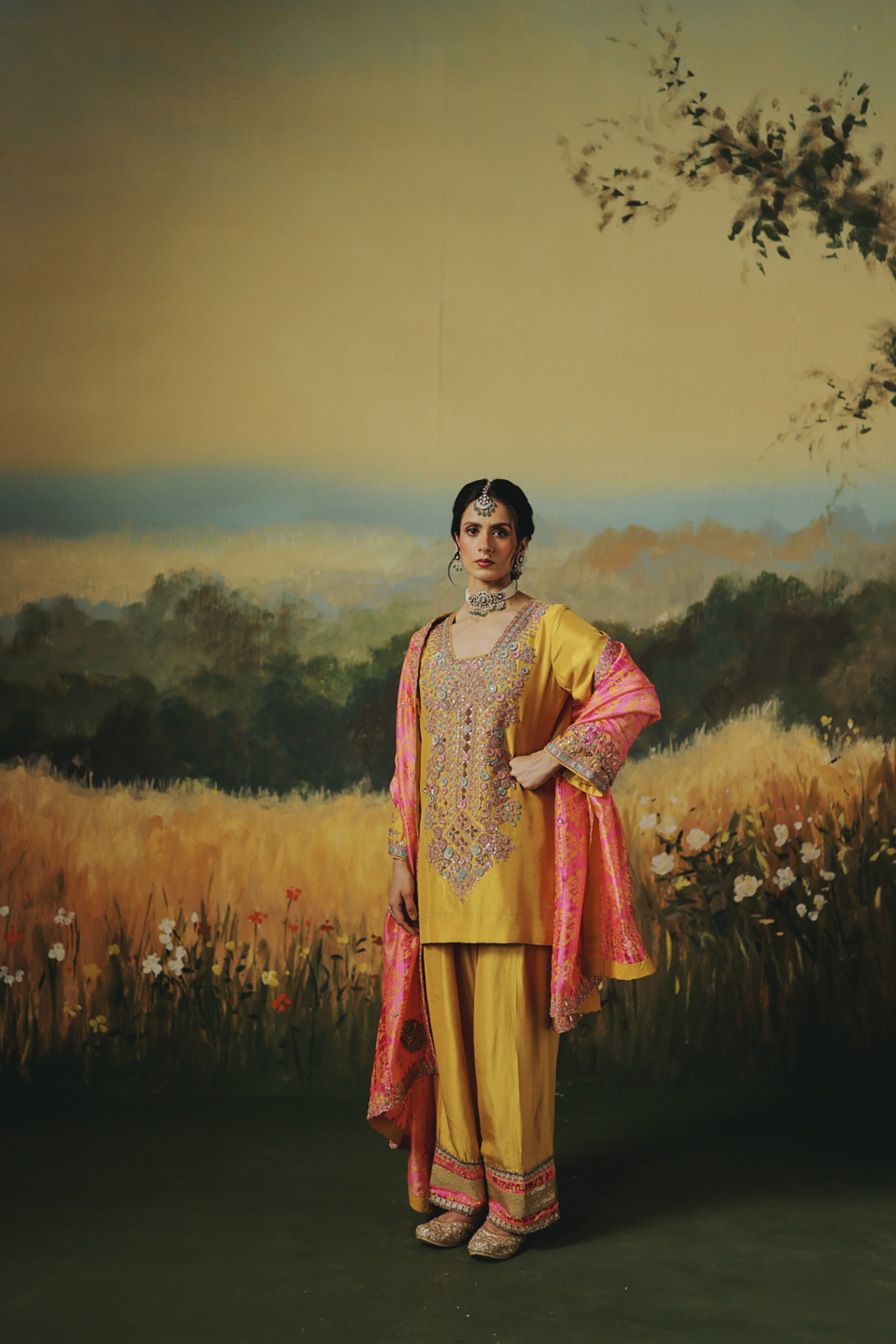 Tarana Suit Set