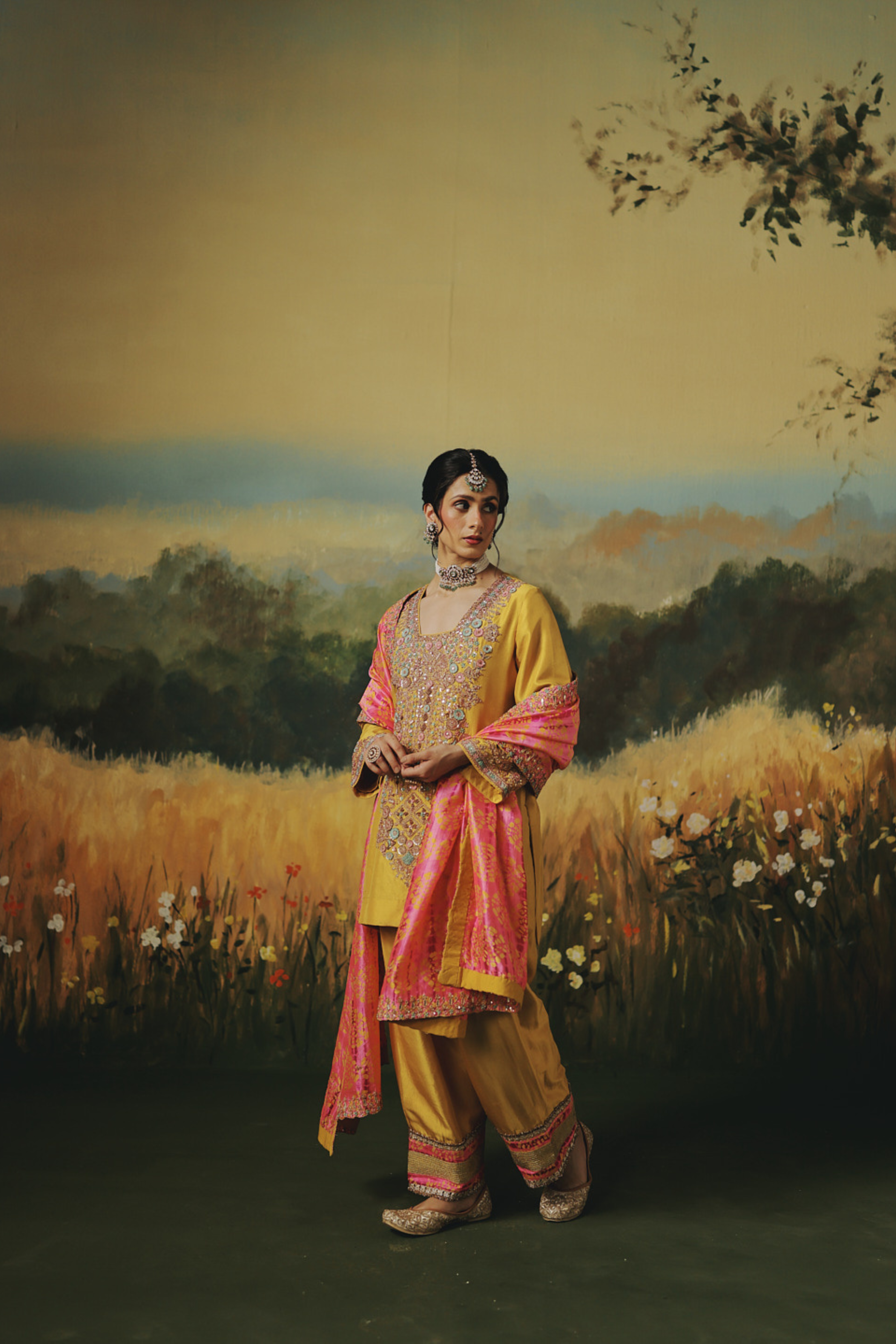 Tarana Suit Set