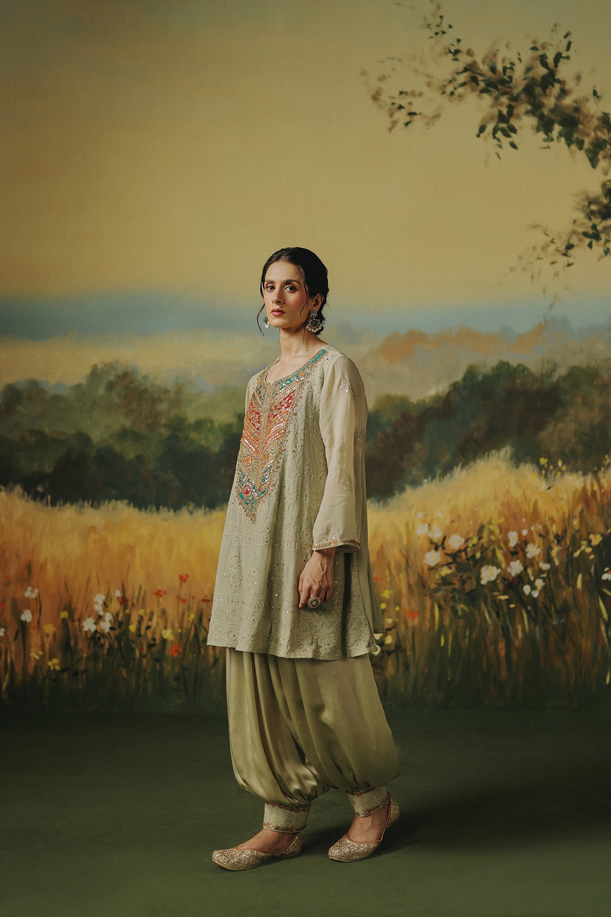 Mausam Suit Set