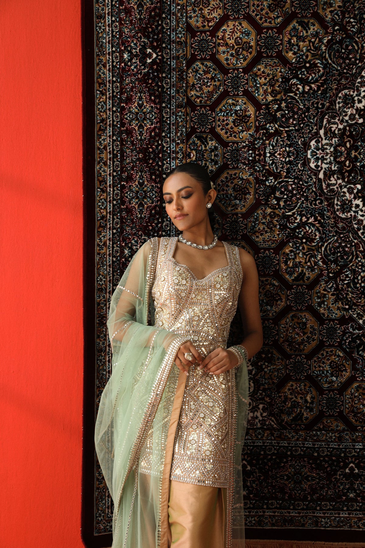 Anahat Kurta Set