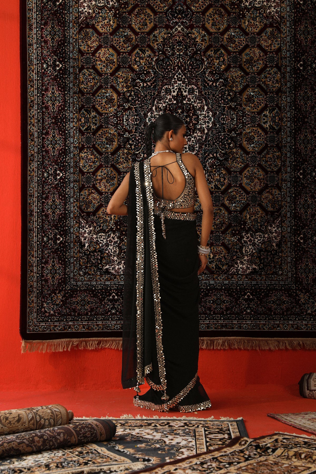 Elisha Chopra in Ayna Saree