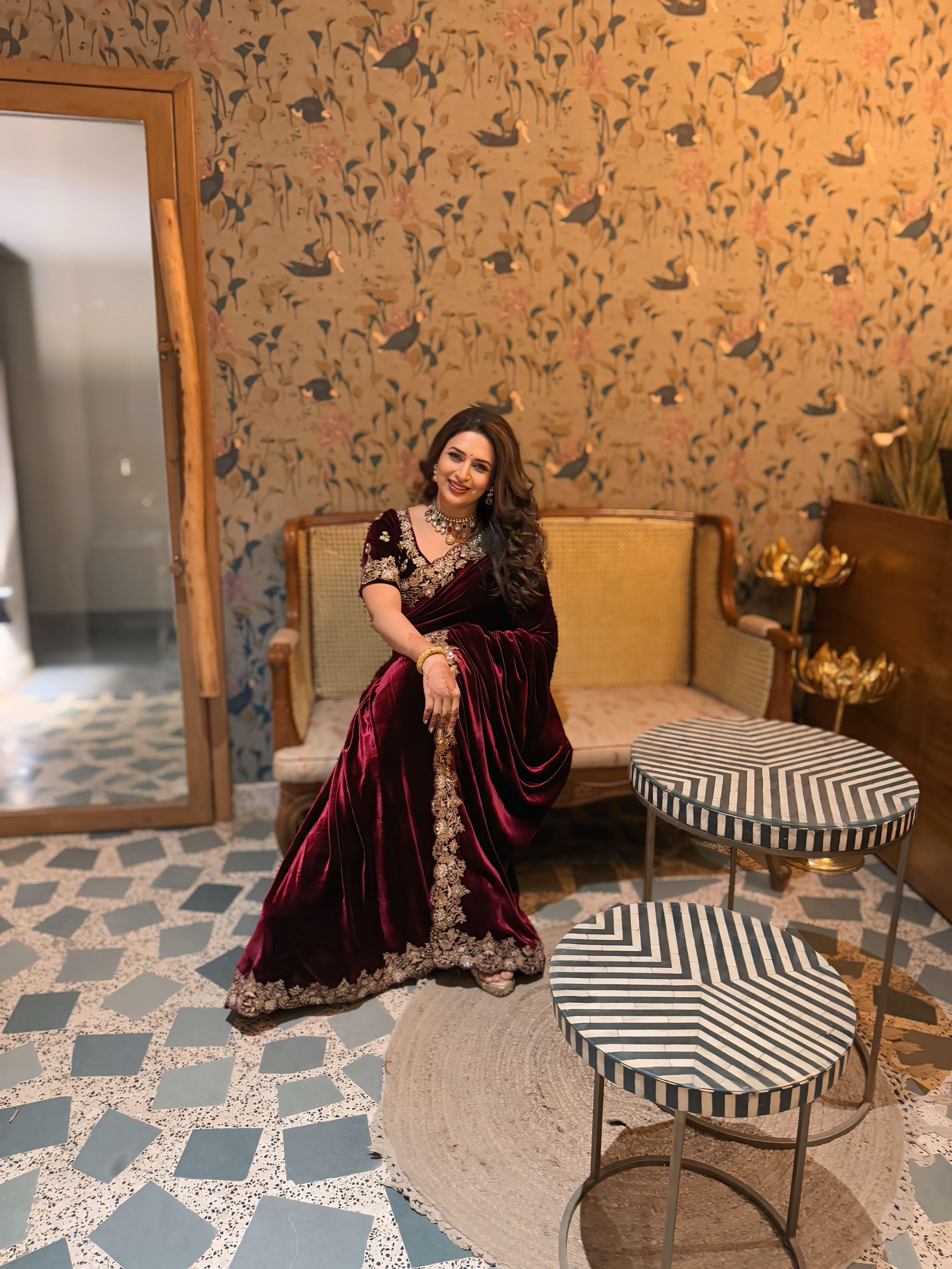 Divyanka Tripathi in Aiza Saree