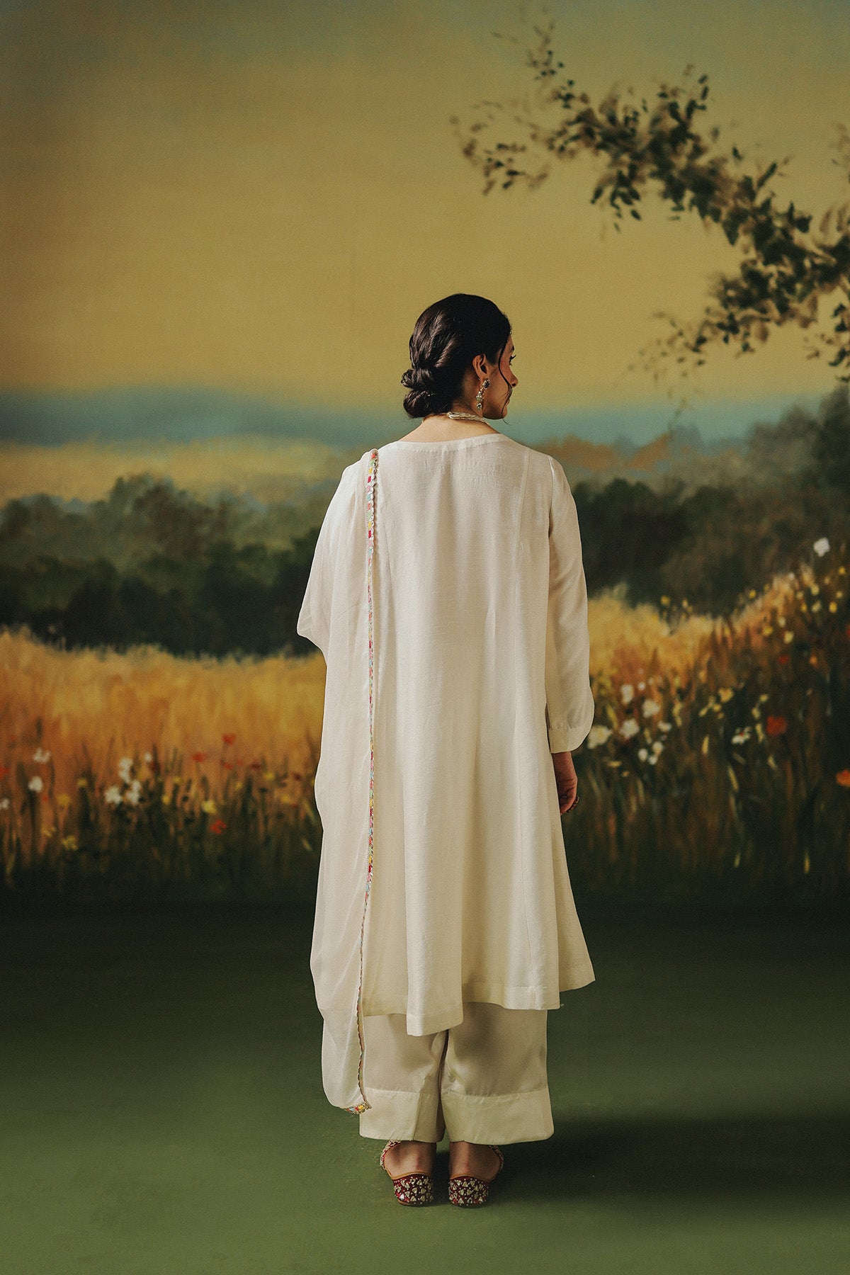 Sunehri Suit Set