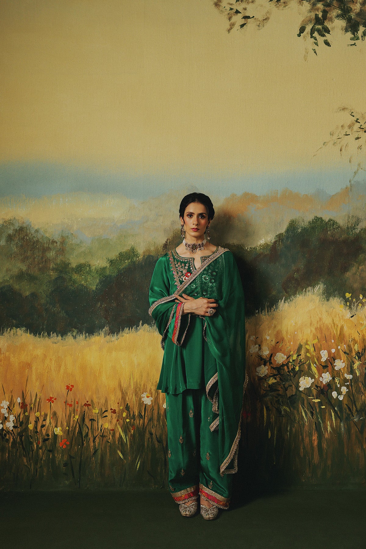Keerat Suit Set