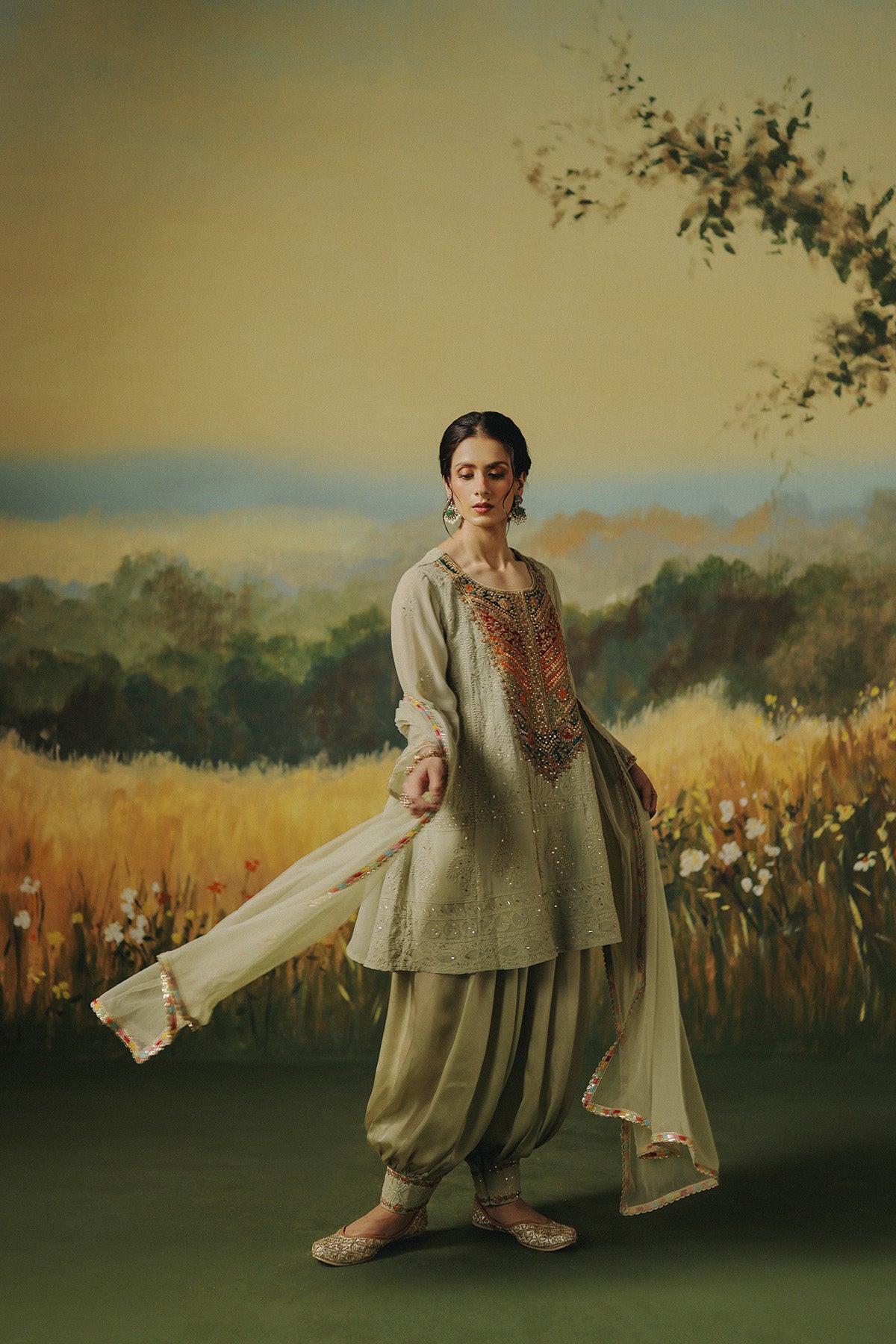 Mausam Suit Set