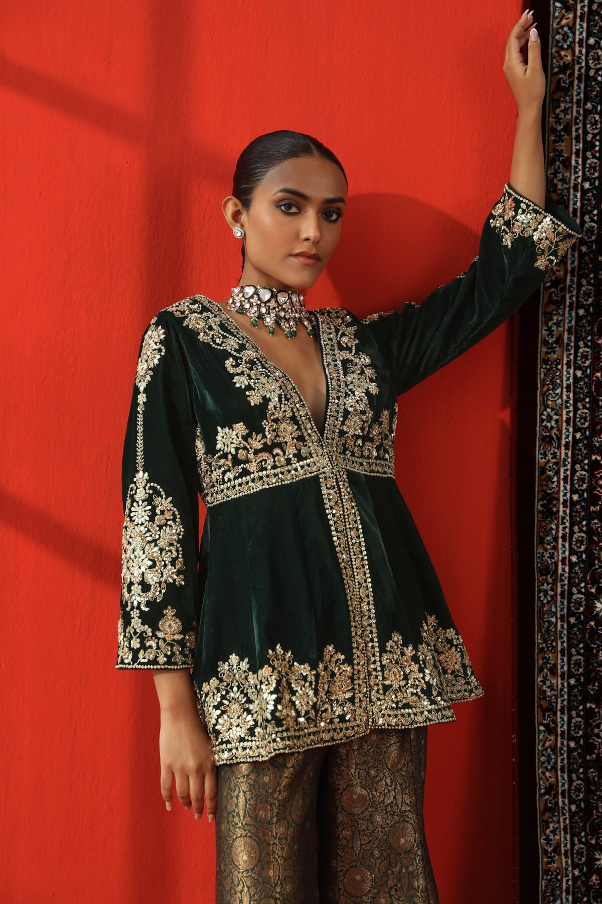 Raina Sharara Set