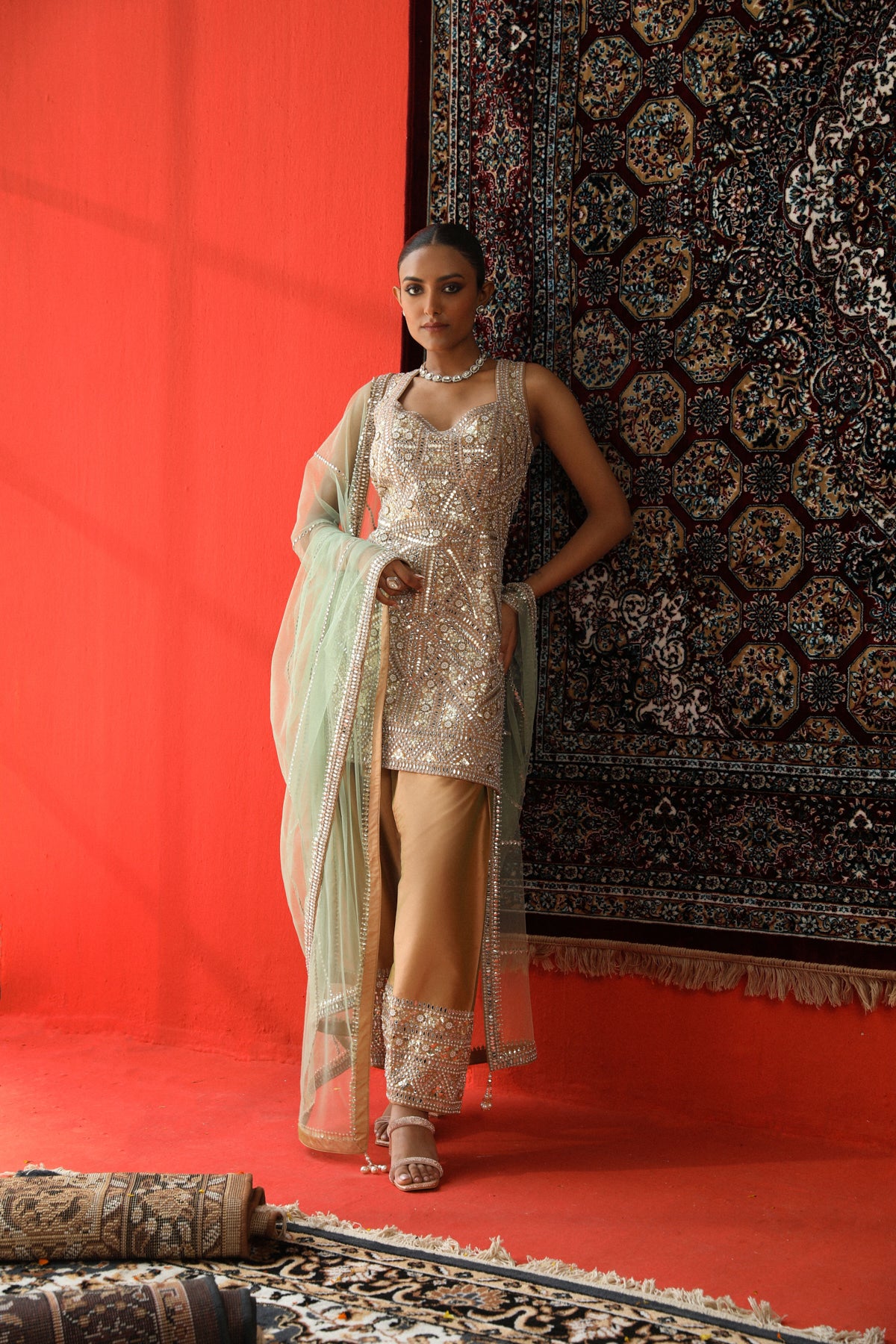 Anahat Kurta Set