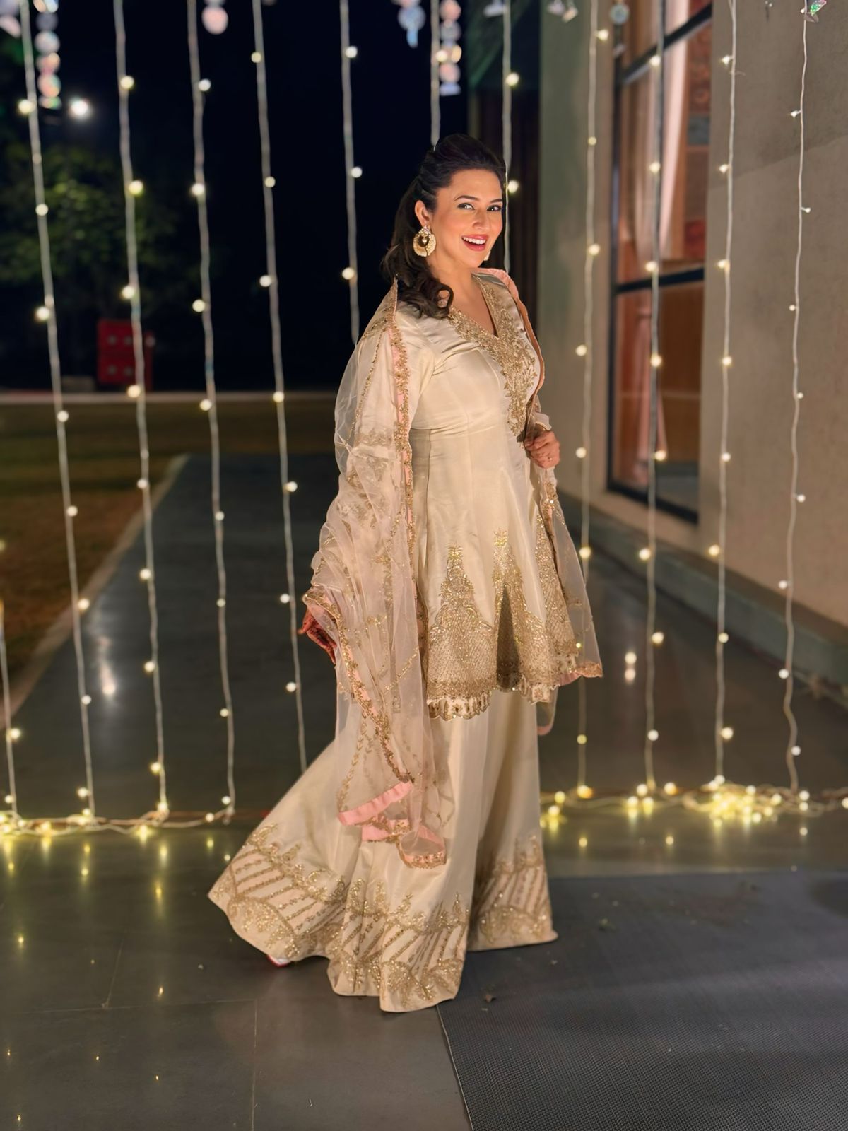 Divyanka Tripathi in Mehnaaz Sharara Set